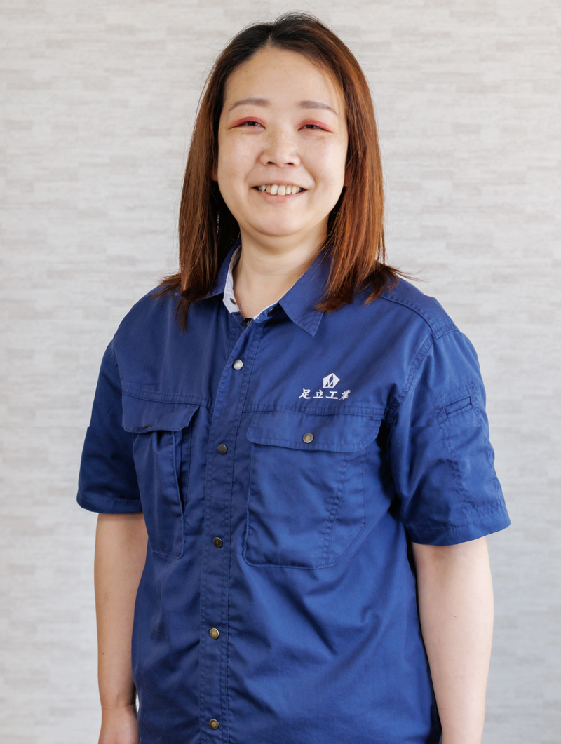 めっき加工会社 足立工業の社員 Y・Wさん
